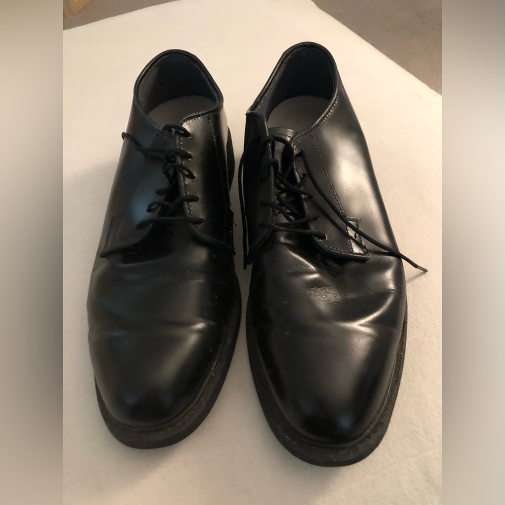 Men’s Bates Oxford Shoes - Picture 2 of 6